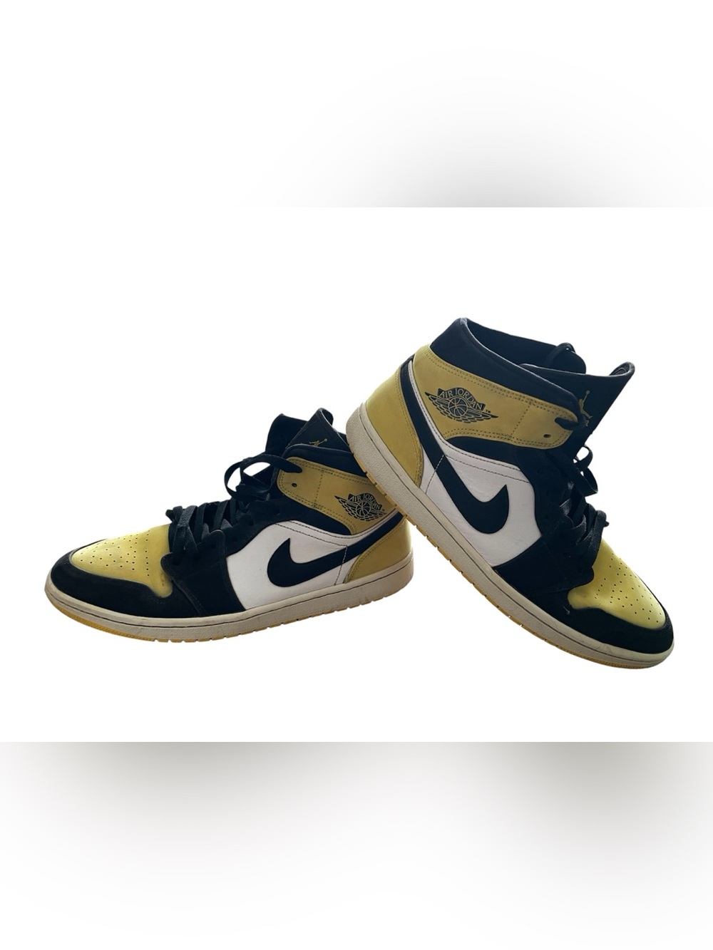 Jordan Men’s Mid-Top Sneakers in Black, White & Yellow size 11